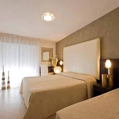 Hotell Hotel Foschi-Peninsula Bellaria-Igea Marina