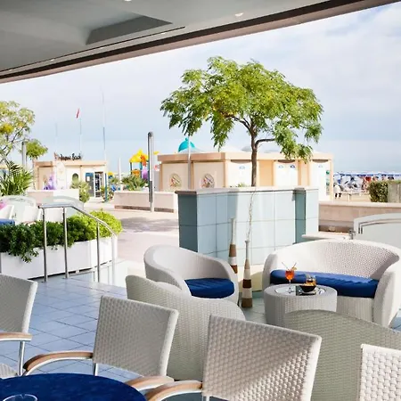 Hotel Foschi-peninsula 3*