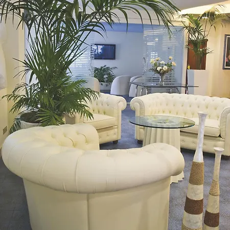 Hotel Foschi-Peninsula Hotel 3*