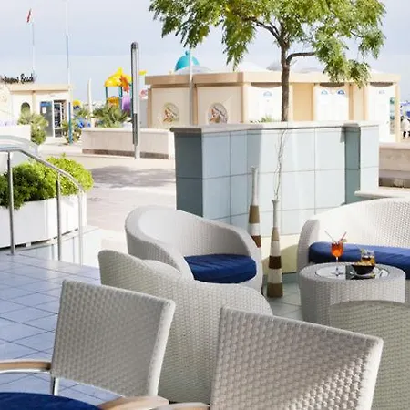 Hotel Foschi-peninsula 3*