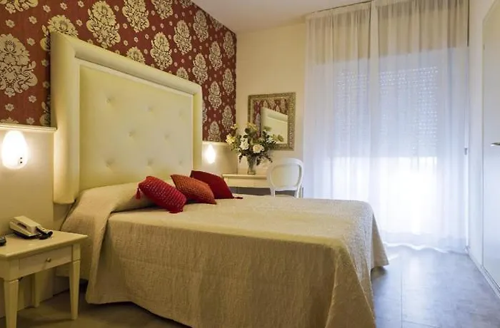 Hotel Foschi-peninsula 3*