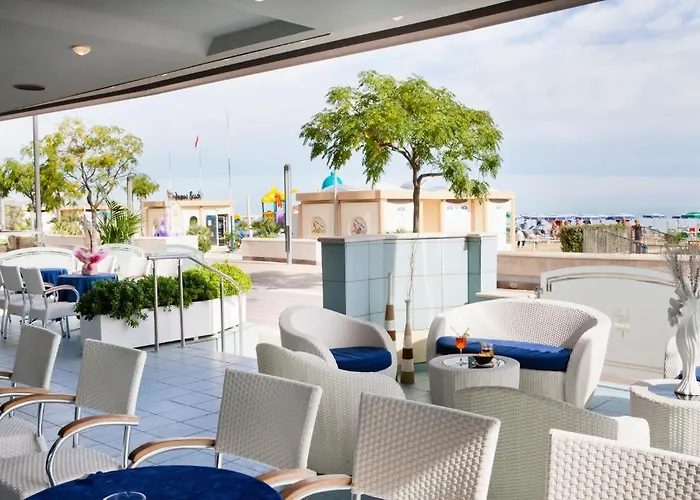 Hotel Foschi-peninsula 3*